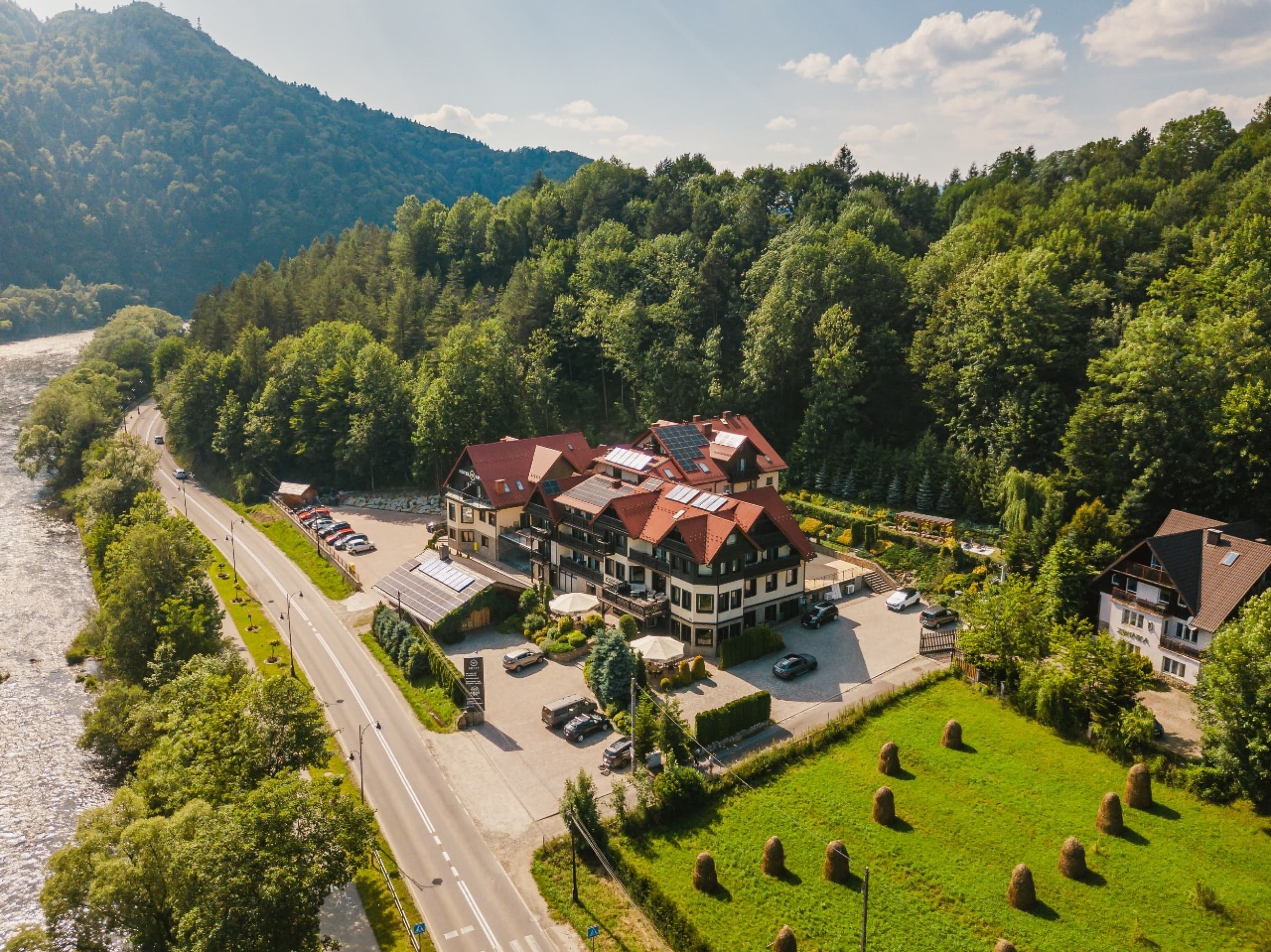 Odprężający Pobyt (1 Noc, 2 Osoby) | Hotel Smile*** | Szczawnica | Wyjątkowy Prezent