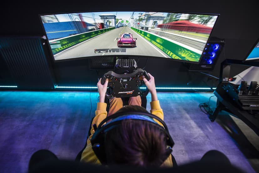 Jazda w Symulatorze Wyścigowym | Rzeszów