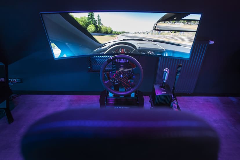 Jazda w Symulatorze Wyścigowym dla Dwojga | Rzeszów