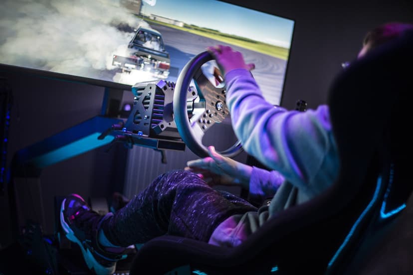 Jazda w Symulatorze Wyścigowym dla Przyjaciół | Rzeszów