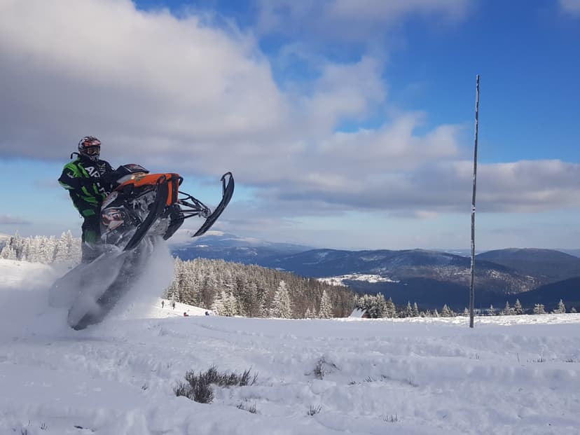 Ekstremalna Jazda Skuterem Śnieżnym | Zwardoń