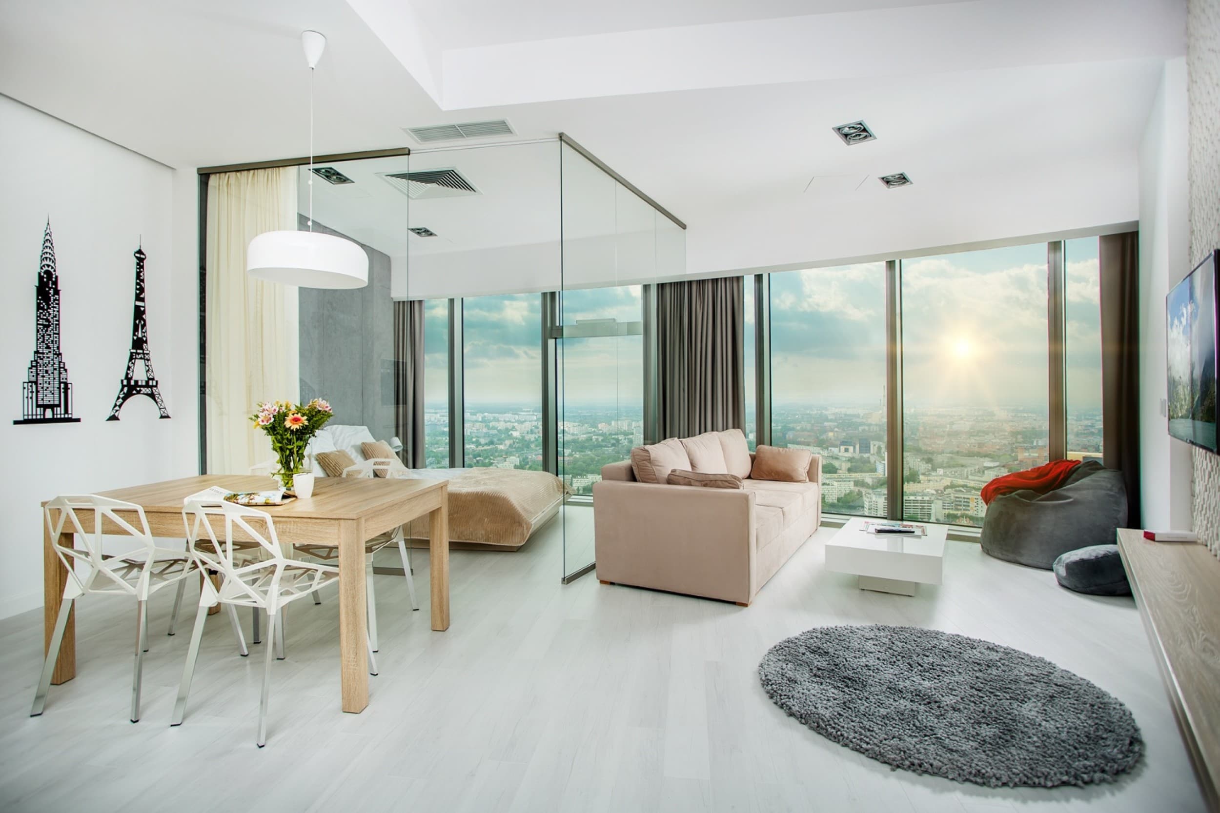 Luksusowy Pobyt (1 Noc, 2 Osoby) | Apartamenty Sky Tower | Wrocław | Wyjątkowy Prezent