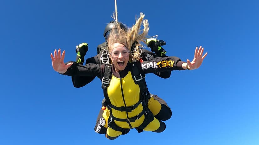 Skok ze Spadochronem z Podwójnym Filmowaniem dla Dwojga | Kraków
