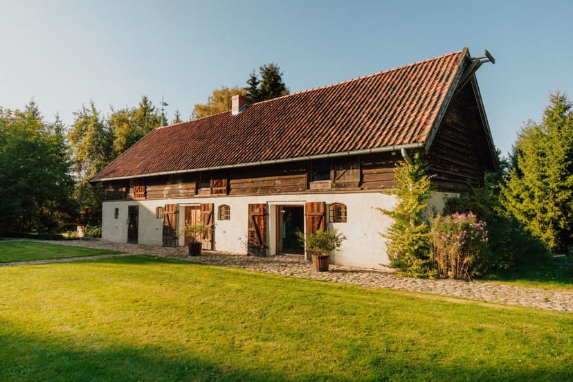 Rekreacyjny Pobyt w Stodole (2 Noce, 1-8 Osób) | Prywatna Wieś | Mierki