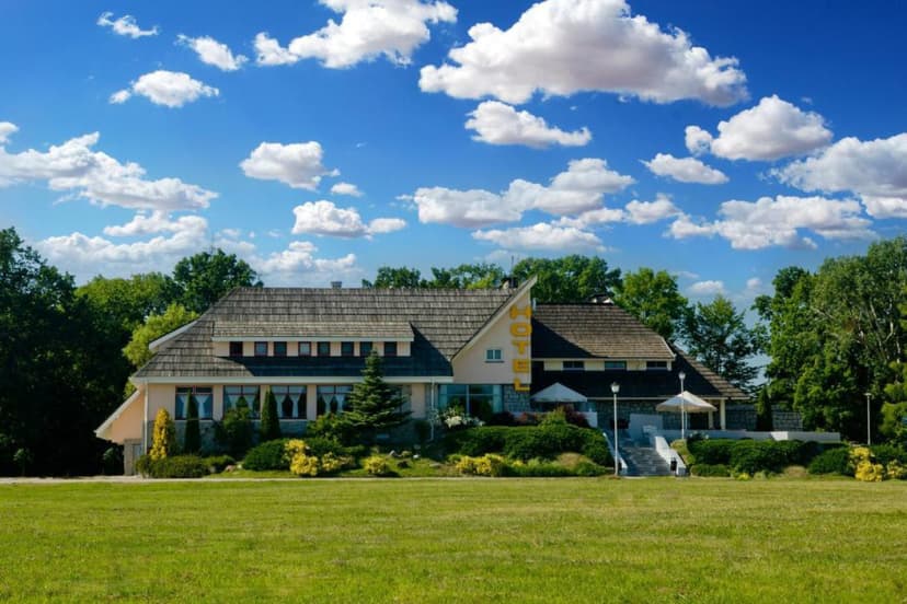 Urokliwy Pobyt (2 Noce, 2 Osoby) | Hotel Podjadek | Ostrów Wielkopolski