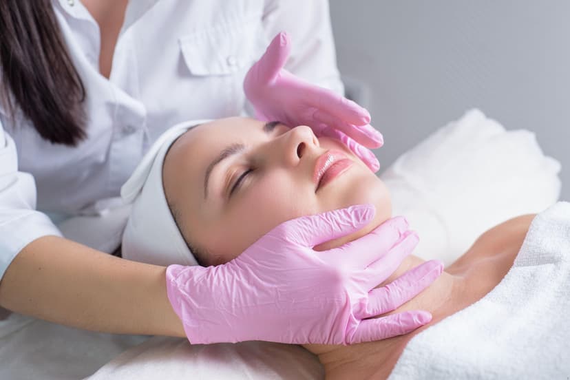 Zabieg na Twarz „Oczyszczanie Wodorowe” | Łódź
