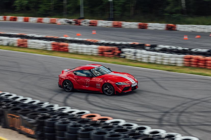 Jazda Toyota GR Supra na Torze Głównym (1 okrążenie) | Poznań (okolice)