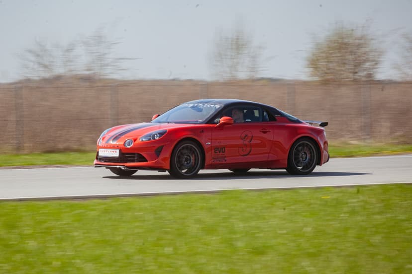 Jazda Alpine A110 na Torze Głównym (2 okrążenia) | Poznań (okolice)