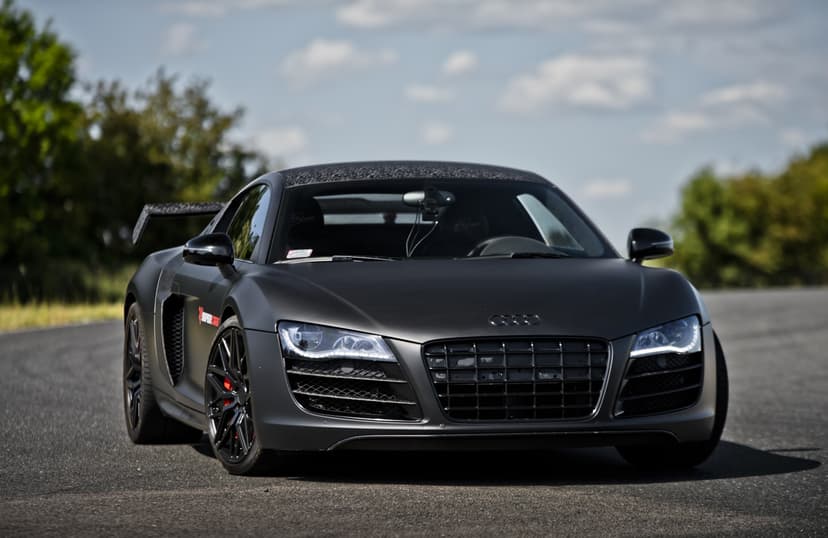 Jazda Audi R8 V10 | 2 okrążenia| Wiele Lokalizacji