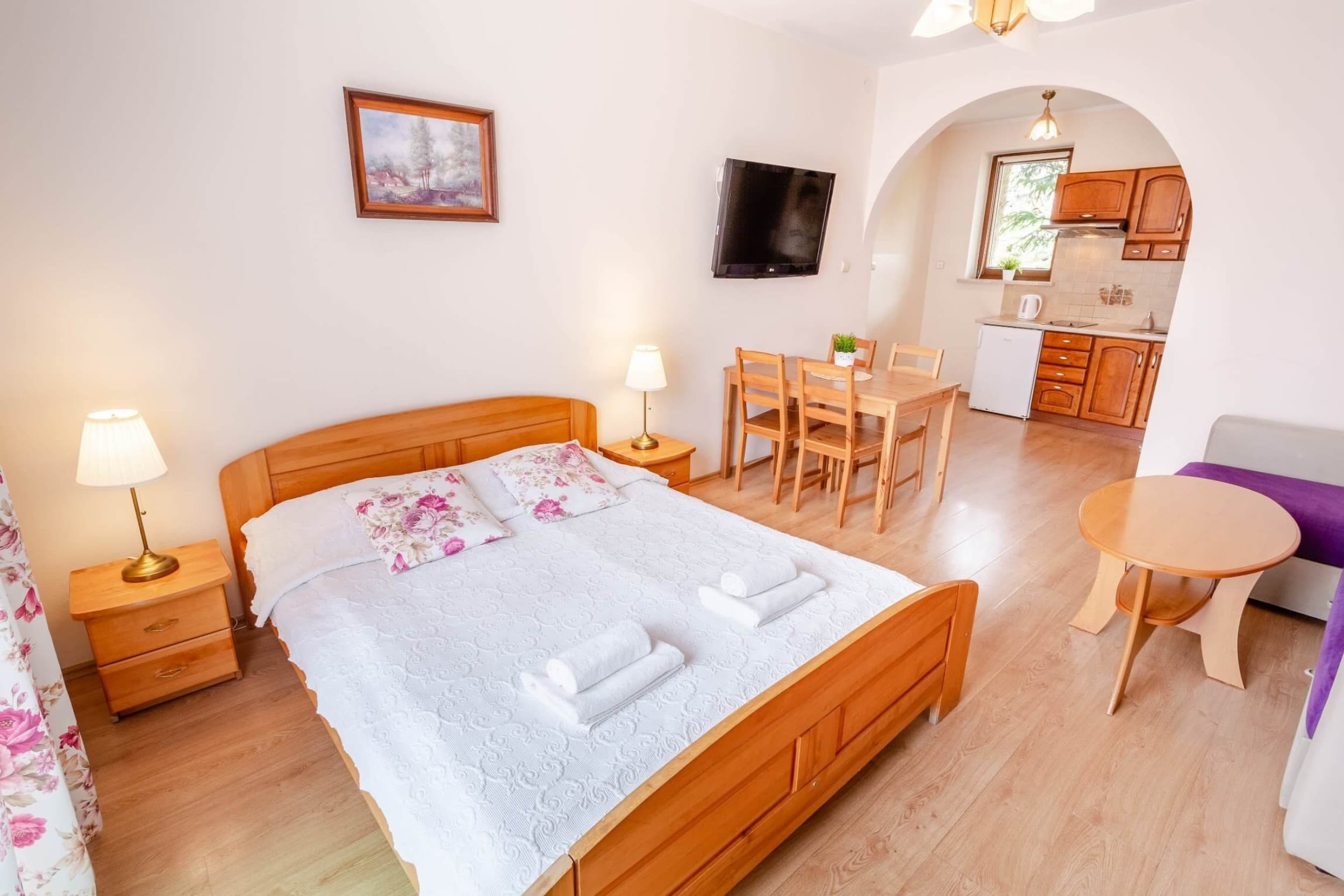 Pobyt w Górach (2 Noce, 2-4 Osoby) | Apartamenty Velvet | Kościelisko | Wyjątkowy Prezent
