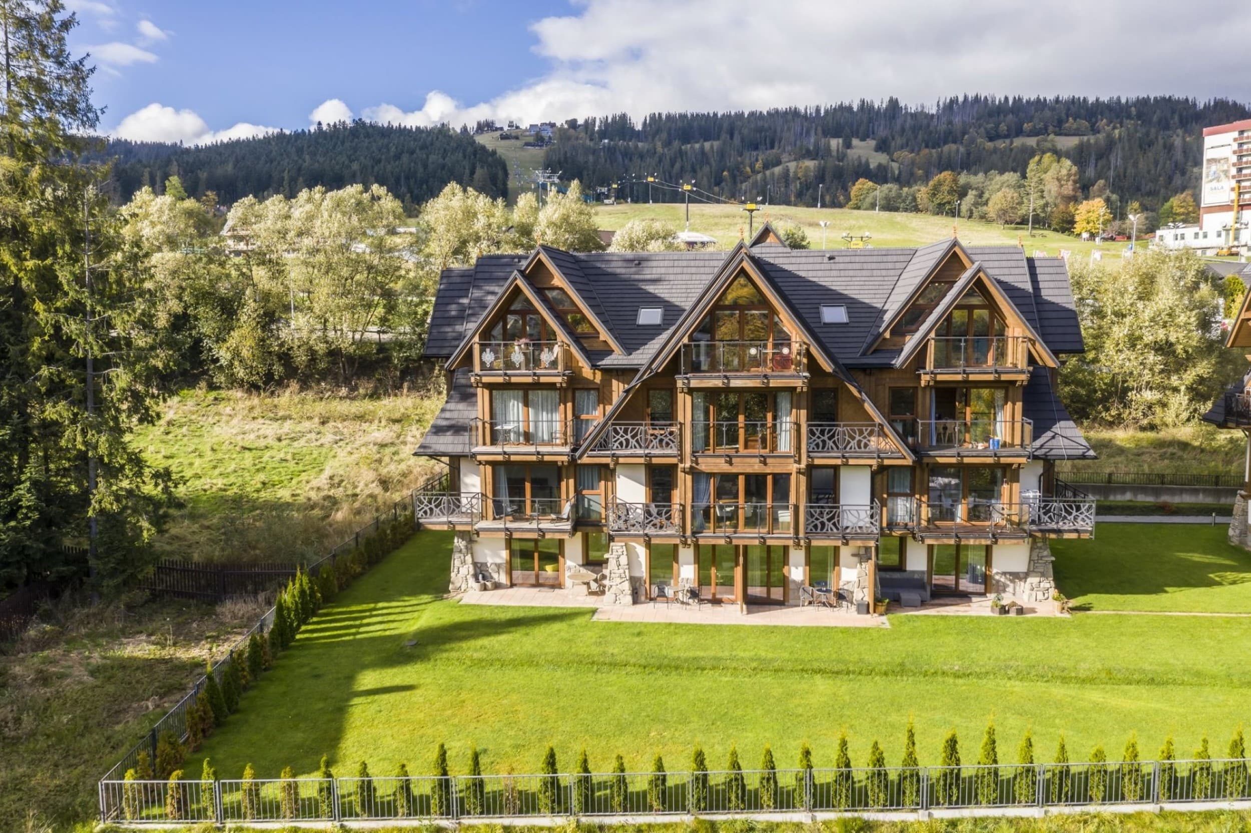 Pobyt w Apartamencie (3 Noce, 1-4 Osoby) | Mountain Base | Zakopane