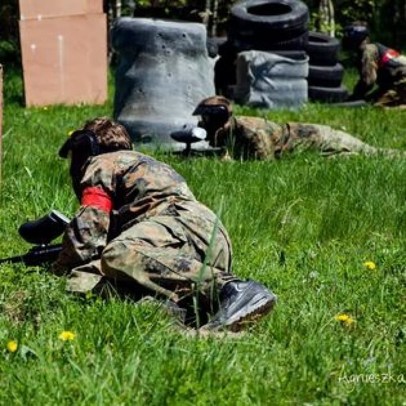 Poznaj Paintball dla Znajomych (60 minut) | Mieroszów