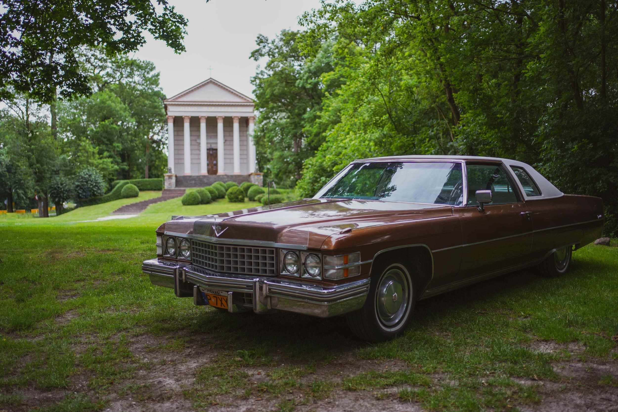 Przejazd Zabytkowym Cadillakiem DeVille | Poznań | Wyjątkowy Prezent
