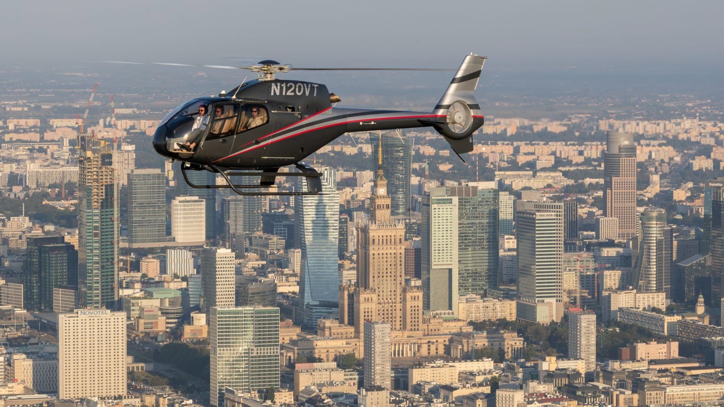 Ekskluzywny Lot Helikopterem (30 minut) | Warszawa | Wyjątkowy Prezent