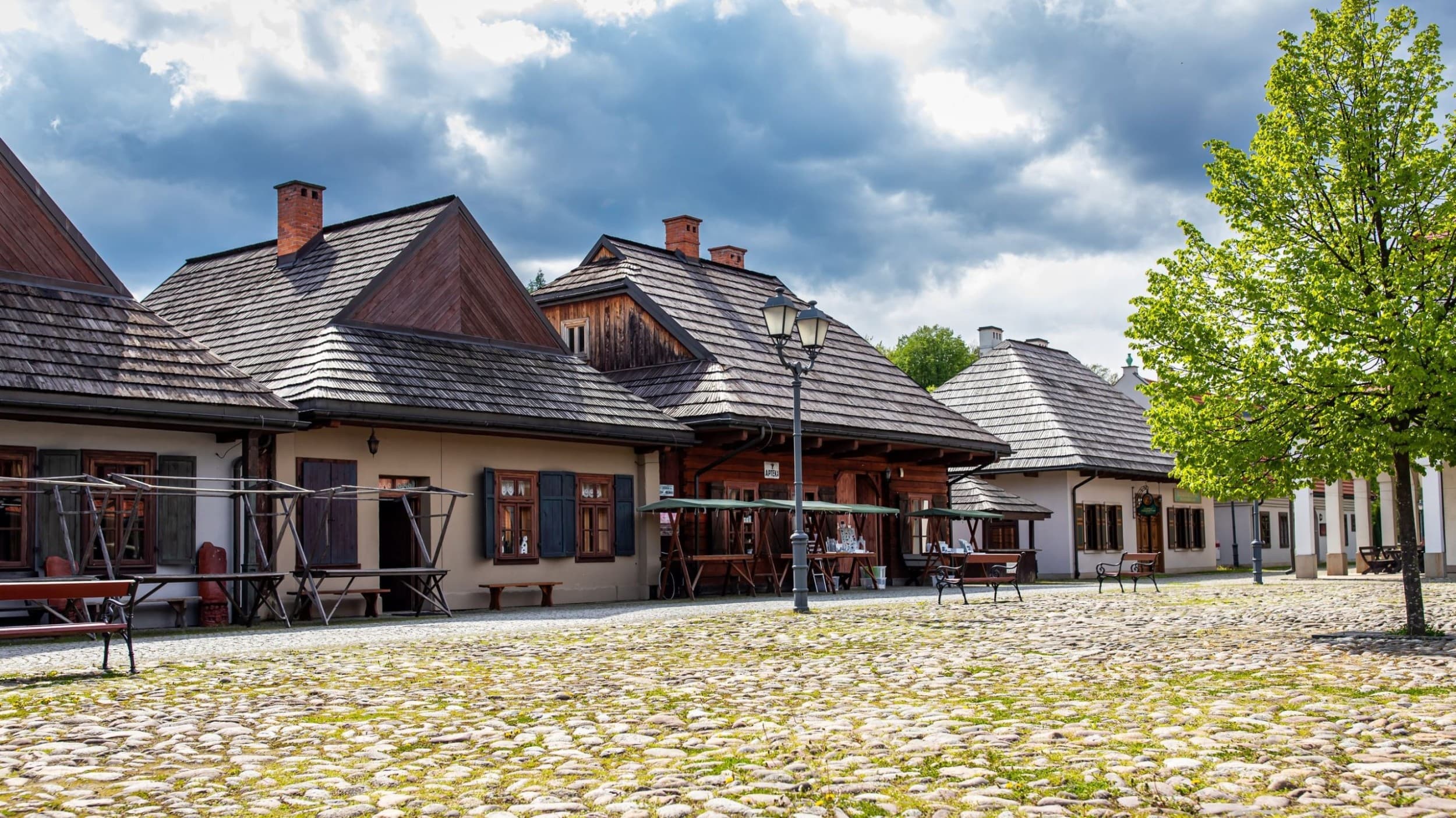 Urokliwy Pobyt (2 Noce, 2 Osoby) | NOVA Galicja | Nowy Sącz | Wyjątkowy Prezent