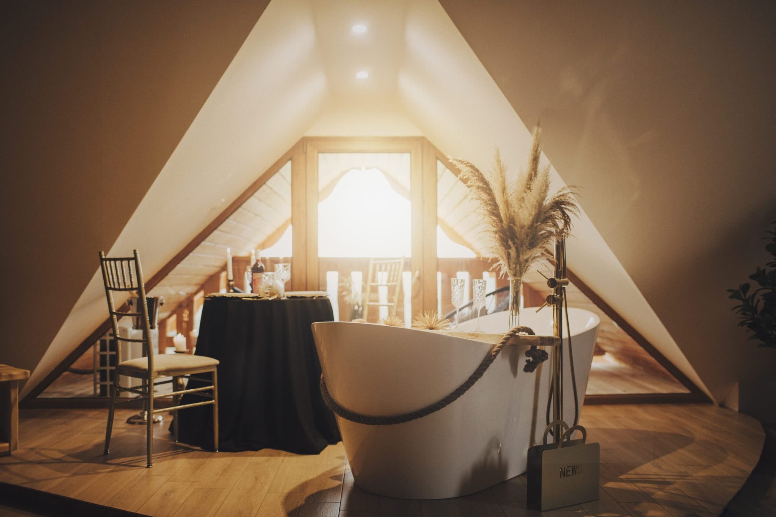 Romantyczny Pobyt w Apartamencie (1 Noc, 2 Osoby) | Skansen Bicz Family & SPA | Bicz | Wyjątkowy Prezent