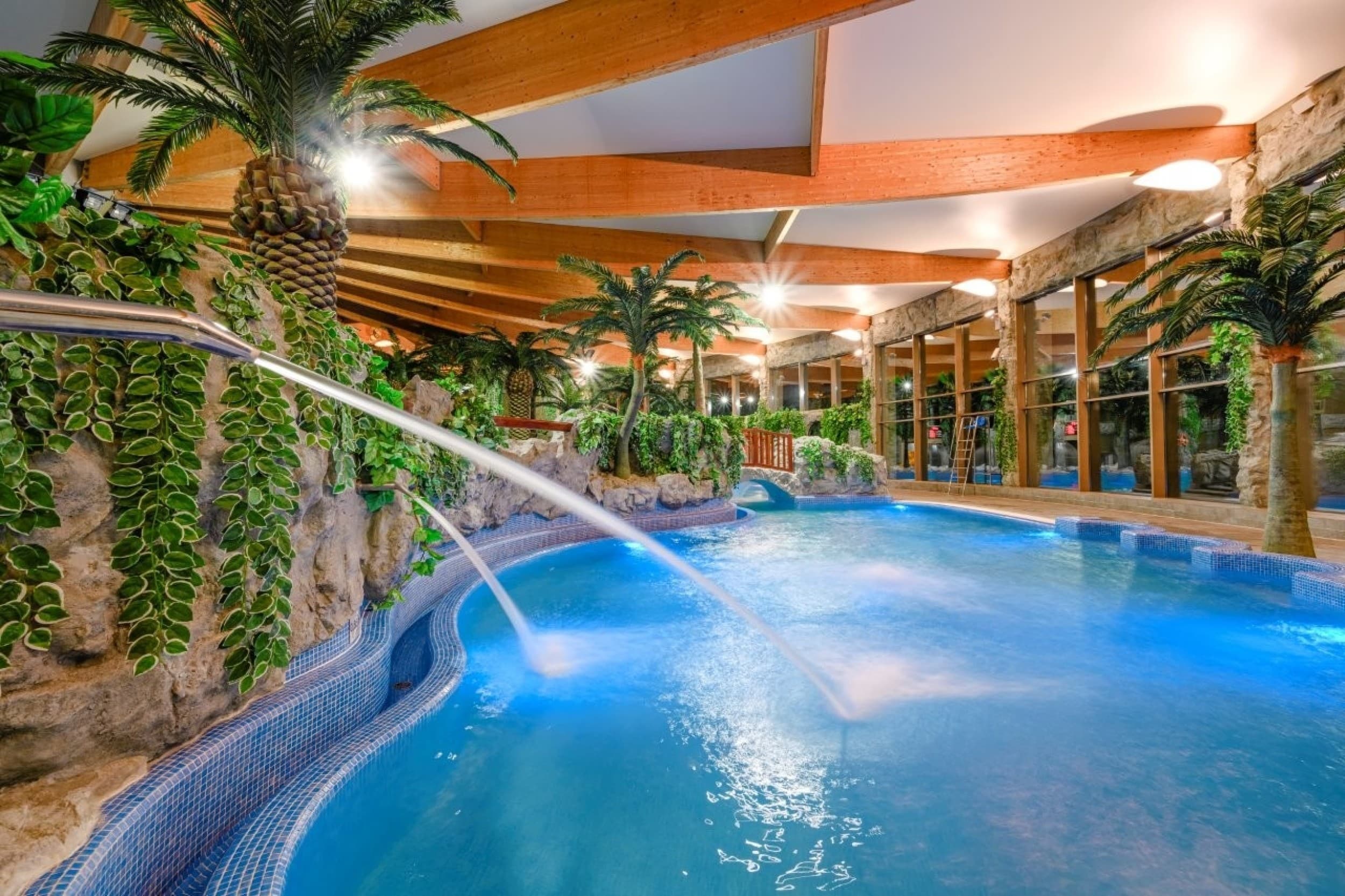 Orientalny Pobyt SPA (2 Noce, 2 Osoby) | Hotel Warszawianka | Jachranka | Wyjątkowy Prezent