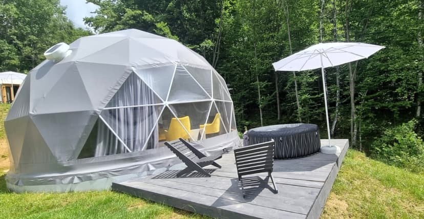 Glamping z Jacuzzi w Bieszczadach (2 Noce, 2 Osoby) | Dolina Gwiazd | Zawadka