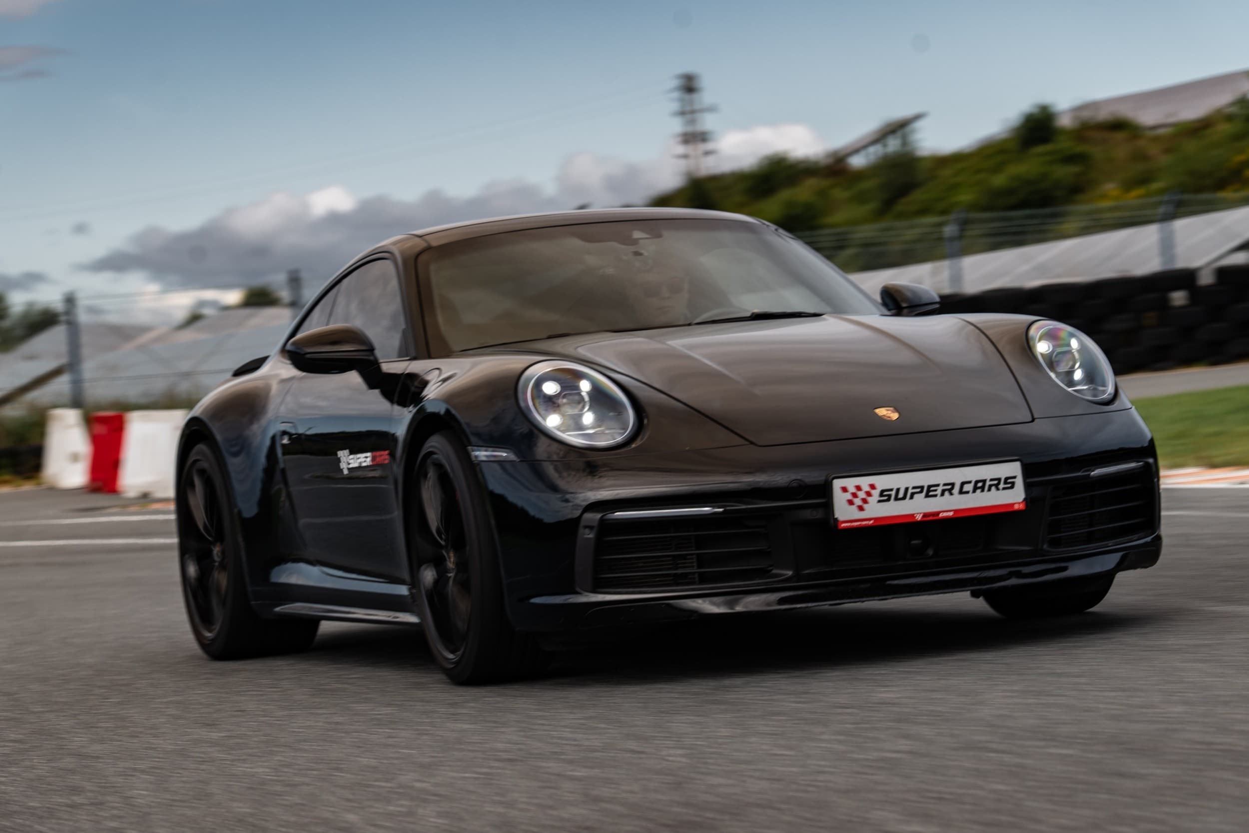 Jazda Porsche 911 | 3 okrążenia | Wiele Lokalizacji | Wyjątkowy Prezent