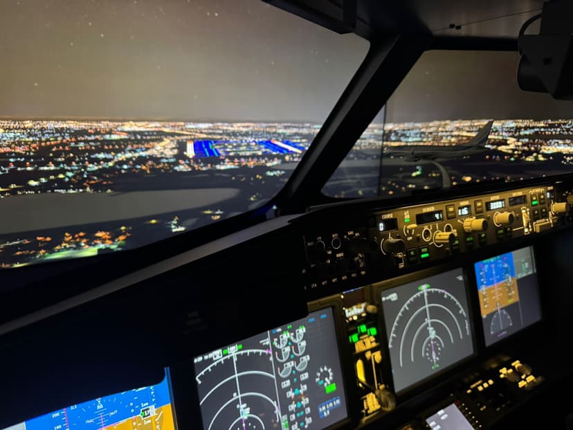 Lot w Symulatorze Boeinga 737 Max (15 minut) | Tarnowskie Góry