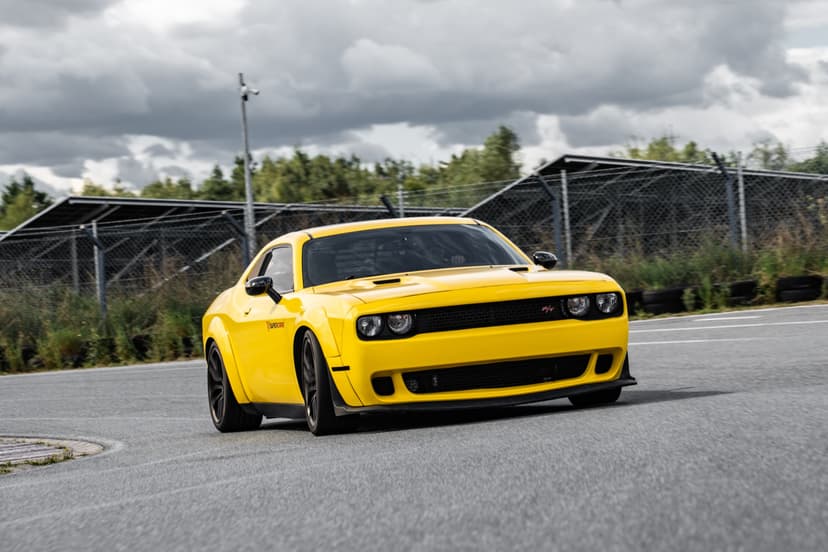 Jazda Dodge Challenger | 2 okrążenia | Tor Główny Poznań