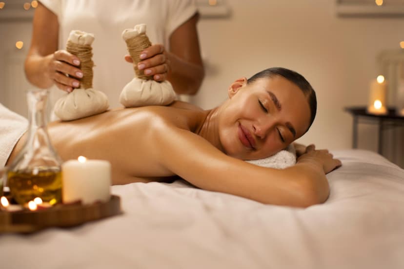 Masaż Stemplami Ziołowymi | Bydgoszcz