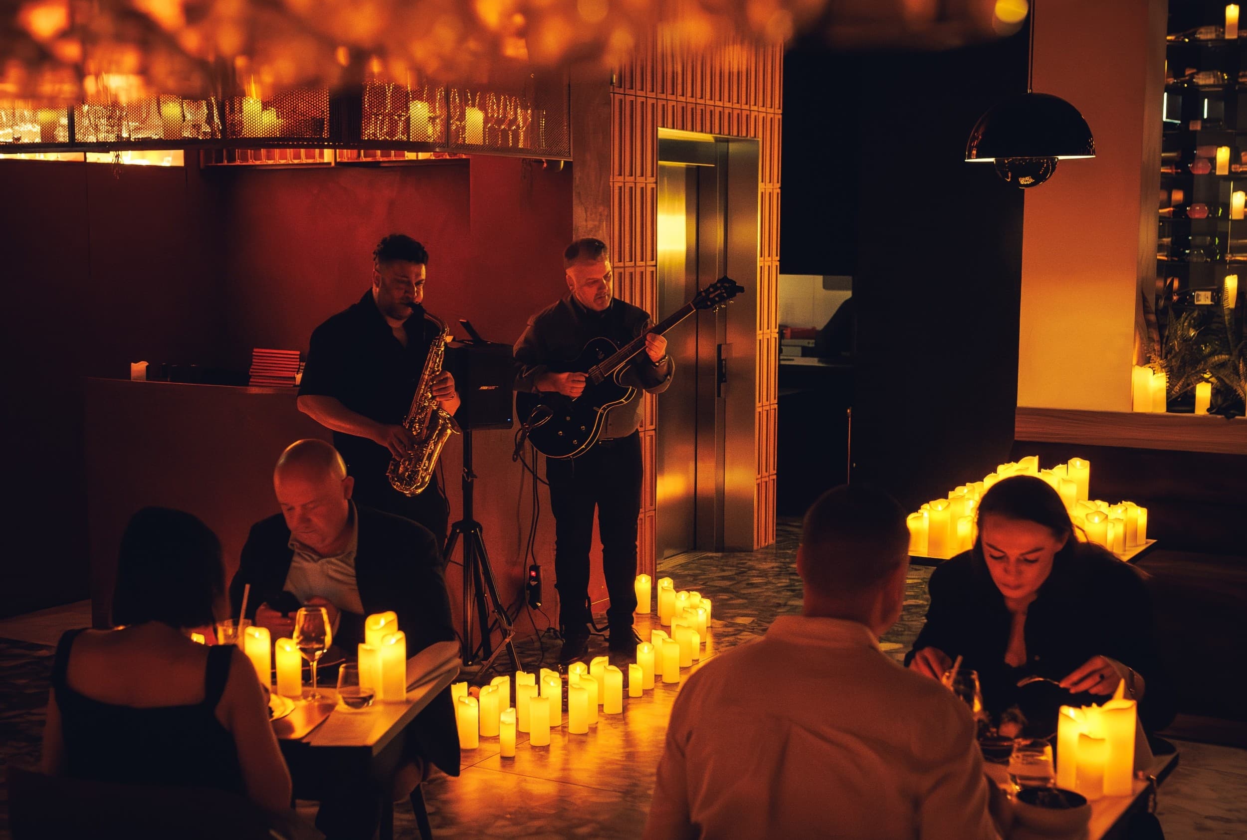 Candlelit Dinner - Kolacja wśród Tysiąca Świec | Łódź | Wyjątkowy Prezent